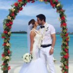 Nataliia Denysenko Instagram – Сьогодні у нас з @andreyfedinchik річниця весілля 🤵🏻‍♂️👰🏼‍♀️🤍
1.04.2017 року на Мальдівах 🏝️ми побралися 🤍
Лише він і я 🙏🏻 ніяких гостей, це було свято лише для нас двох , наше перше (і головне весілля))) 
Потім ще були декілька весіль з гостями/розписом, потім ще весілля на 4ту річницю … і мені хочеться ще 😅👌🏻 
Вважаю що образ нареченої мені дууууже личить, скажіть? 
7 років подружнього життя 🤍
Сьогодні і приємний день і не дуже , бо саме сьогодні я знов провела свого чоловіка у відрядження, заради перемоги і захисту нашої країни🙏🏻😔
Як же хочеться скоріше мирного неба , і такого просто щастя яке було 🫶🏻