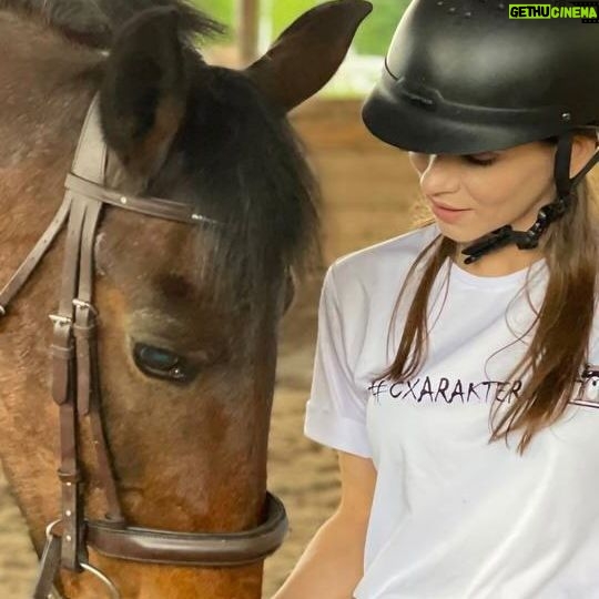 Nataliya Bichan - 135 Likes - Дальше больше....👑😍
#конныйспорт #конныепрогулки #конныйклуб #конныймир #верховаяезда🏇 #верховаяезда #верховаяездамосква #актрисакино #актрисатеатраикино #натальябичан #бичаннаталья #бичан