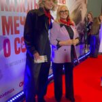 Nataliya Gulkina Instagram - С @gulkina_natalia на премьере фильма #каждыймечтаетособаке