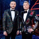 Nataliya Gulkina Instagram - ‼️ВНИМАНИЕ ‼️ Грандиозное вокальное шоу «Ну-ка, все вместе!» объявляет «Народный кастинг»! Лидер сотни Сергей Лазарев и бессменный ведущий шоу Николай Басков отправляются в города России на поиски новых талантов, а помогать им в этом будут музыкальные эксперты со стены! Ip. Возможность испытать свою судьбу вокалистам представится в пяти городах России: 10 мая - в Сочи («Сочи Парк») 12 мая - в Екатеринбурге («ЦК Урал») 19 мая - в Нижнем Новгороде (DKRT) 6 июня - в Москве («Мосфильм») 13 июня - в Уфе («Тинькофф Холл») Приглашаются исполнители возрастом от 18 лет, мечтающие попасть на большую сцену самого популярного шоу. Для участия в съемке шоу вокалистам необходимо заполнить анкету на сайте, рассказать о себе, перечислить репертуар, приложить видеовизитку и оставить контактные данные. Прием заявок продлится в каждом городе до начала съемки. На кастинге будет осуществляться телевизионная съемка. Подать заявку можно по ссылке: http://vsevmeste.weitmedia.com/