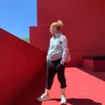 Natalya Eprikyan Instagram - Моиииии!!!🐶🐶🕺#худобедношикарно #болеенеменеероскошно #armenianfashion #gyumri #armenia #tumogyumri