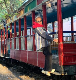 Natalya Eprikyan Instagram - Анна Каренян. Не дождетесь🙄🚂 #осенниемоменты #yerevan #armenia