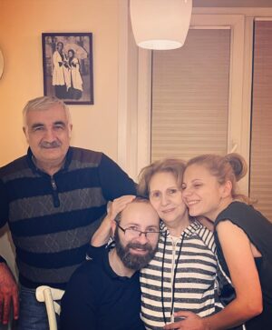 Natalya Eprikyan Instagram - Боооже, вот это карусель🙄 #худобедношикарно #болеенеменеероскошно #yerevan