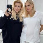 Natalya Mogilenets Instagram - У свій приїзд до Києва, я просто не могла не завітати до свого косметолога @kushnirenkotatyana . Вже протягом багатьох років, Таня робить дива з моєю шкірою, і зберігає мою молодість та красу 😏😂 Кожній жінці потрібен свій фахівець, якому можна довіряти. Тому, дівчатка, якщо ви шукаєте гарного косметолога, ось вам мої рекомендації 💁🏼‍♀️І якщо буде цікаво, можу поділитися своїми секретиками краси, і назвати топ найулюбленіших процедур🤗