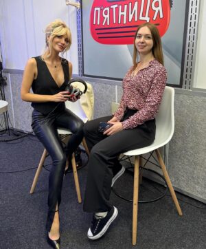 Natalya Mogilenets Instagram - Запремʼєрили сьогодні нову пісню «Переболіло»🔥Дякую @radiopyatnica @avtoradio_ua @nrjukraine за ефіри🥰Хто слухав?😏