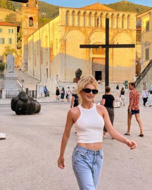 Natalya Mogilenets Instagram - Хочу залишити тут свої світлини, сьогодні дуже важливий день для мене і моєї любові…❤️