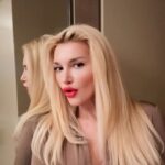 Natalya Mogilenets Instagram - Гарних вихідних 🤗🍸