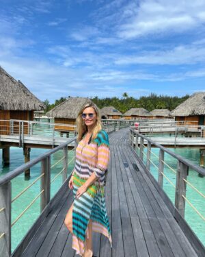 Natasha Henstridge Instagram - I’m so grateful to @leboraborabypearlresorts and Natalie @dpa_lounges for the most incredible welcome to this stunning and magical resort located on Bora Bora.. the warmth of the staff here is on another level and it’s truly heaven on earth. The spa is one of the most beautiful I’ve ever encountered #tavaispa The pics can’t possibly do justice. It’s hard to capture the feeling you have here, you just have to come🙏🤍🌴💫