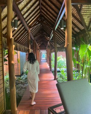 Natasha Henstridge Instagram - I’m so grateful to @leboraborabypearlresorts and Natalie @dpa_lounges for the most incredible welcome to this stunning and magical resort located on Bora Bora.. the warmth of the staff here is on another level and it’s truly heaven on earth. The spa is one of the most beautiful I’ve ever encountered #tavaispa The pics can’t possibly do justice. It’s hard to capture the feeling you have here, you just have to come🙏🤍🌴💫