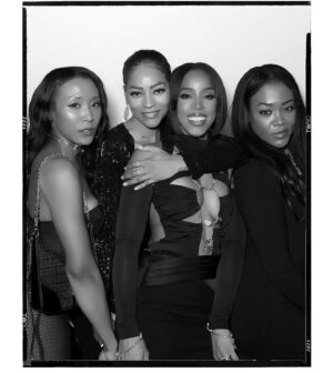 Natasha Marc Instagram - Bringing in the New Year surrounded by the ones that inspire me the most! Celebrating my brother’s @timspoon Birthday! I love my circle. 🖤🩶 #Timweatherspoon