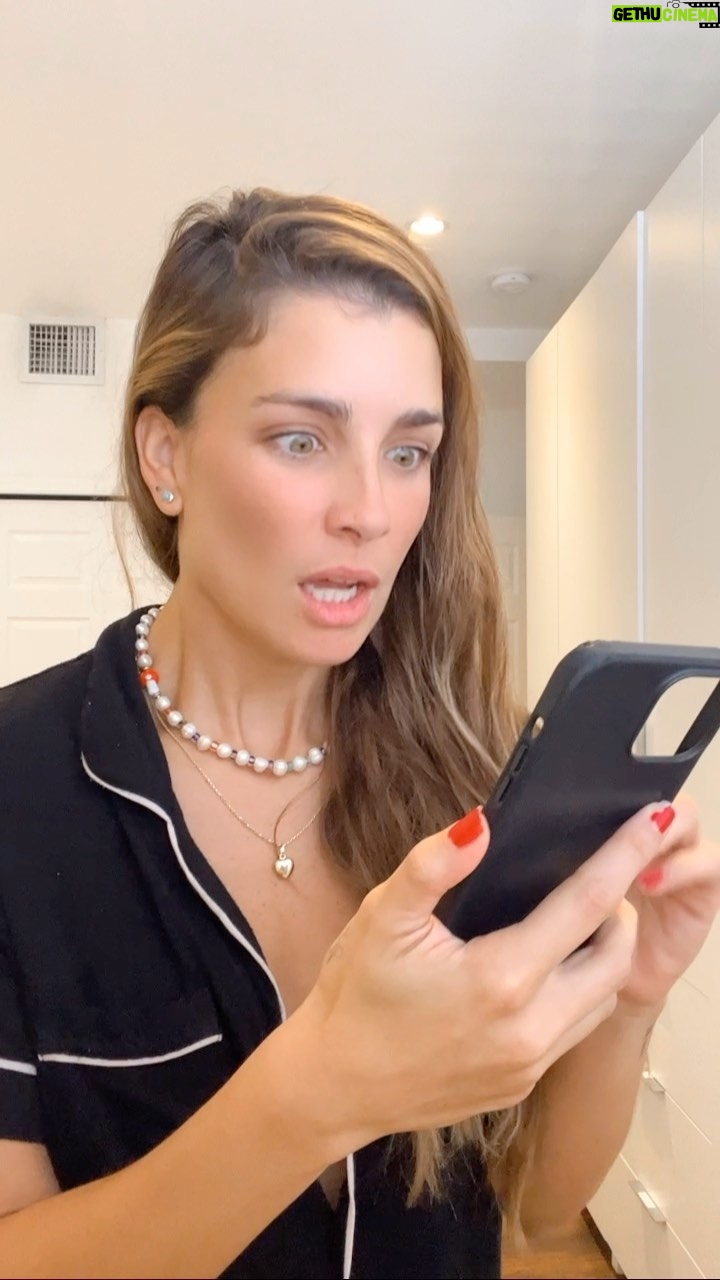 Natasha Domínguez Instagram - Ya me veo toda la semana, diciéndome: llorar es sano, pero en un ratico🥹🥲😭😂 #reel #mom #viral #trend #acting