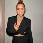 Natasza Urbańska Instagram – Jesteście gotowi na starcie prawdziwych tytanów, ale takich o dziecięcej wrażliwości z ogromnymi pokładami talentu ? 😈
Takie rzeczy tylko w @thevoicekidstvp 🔥 JUTRO 20:00.