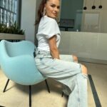 Natasza Urbańska Instagram – Nagrywałam dziś coś fajnego ☀️ Cudownego tygodnia dla Was Kochani !