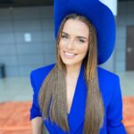 Natasza Urbańska Instagram – Zdjęcia mają 4 lata…😅 Moda wraca, a na moim TIKTOKu możecie posłuchać coveru „JOLENE” ( sprzed 4 lat ) 😈 Dajcie znać czy się Wam podoba 🩵