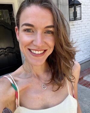 Nathalia Ramos Instagram - No Filter - I actually haven’t smiled like this in the sun for years!!! I’ve been so insecure about my forehead lines for a while now and they were only getting worse the older I got. Ive wanted botox for so long so I finally went to @drdorfman and I am so happy I did!!! He is the best of the best. As soon as I walked in he said his goal was for me to look like me only with “14 hours of sleep,” which any new mom would understand is ideal. I got a small dose (only 30 units) and bc I started early it should be very low maintenance (also ideal). Thank you so much @drdorfman I am SMILING #NoFilter !!!! 😄😄😄