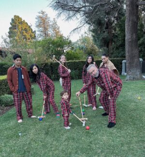 Nathalia Ramos Instagram - Officially “that” family