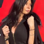 Nathalie Andreani Instagram - Team brune ou blonde ?