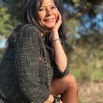 Nathalie Andreani Instagram - Le soleil caresse mon visage ….. un vent de de légèreté me traverse l’esprit ….. le bonheur s’installe ! ❤️❤️❤️