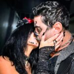 Nathalie Andreani Instagram - La soirée d’Halloween de @jeremstar également l’occasion de fêter nos 1 an de mariage!! 👻🎃👩🏻‍❤️‍👨🏻💍 C’était la folie !!! Complètement déjanté … 😱🔥😈🎃👻🔞⚰️🩸 Un grand merci à @nadege_robin_cuoc pour avoir réalisé nos maquillages!!! 🥰✨