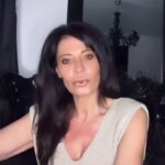 Nathalie Andreani Instagram - La journée des droits de la femme 8 mars 2024 Pensez-vous que les femmes sont encore solidaires entre elles ? Si oui, à vous, de me le prouver 🥰 #nathalieandreani #droitdesfemmes #journéedelafemme #femmelibre