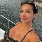 Nathalie Hart Instagram - Fabolous time with my cousin @pupi_peter_chloe_colin and also I want to say thanks to hap and go @hapandgo_seatransport water taxi for a hassle free service despite of being fully booked. ❤️🐰🐇🐣 We want to come back asap. ❤️