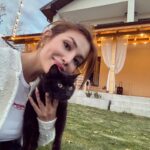 Nathalie Hart Instagram - Meow 😻 🧚🏻‍♀️🧚🏻‍♀️🧚🏻‍♀️