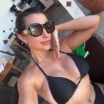 Nathalie Hart Instagram - When screaming children is the highlight of your holiday 🧚‍♂️