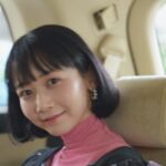 Natsume Mito Instagram - 第16回沖縄国際映画祭🌺 「 #お屋敷の神様 」舞台挨拶に登壇しました！ 観に来てくださった皆様ありがとうございました☺️🌺 私も初めて出来上がった映像を観させてもらいました！ 西伊豆の景色や出てくる人物全てが愛おしかったです。 私が演じたハナちゃんの言葉に、私自身改めてパワーをもらった気がします。 そして、クラウドファンディングでご協力頂いた方々も本当にありがとうございました！🌷 おかげで有難い環境で撮影する事が出来ました。 たくさんの方に感謝でいっぱいの作品です！ 明日も沖縄国際映画祭楽しみます！ レッドカーペット姿勢よく歩くぞい . stylist @kayo_fujiwara . #沖縄国際映画祭 #第16回沖縄国際映画祭 #島ぜんぶでおーきな祭 #きむちゃんのまねーじゃーふぉと #mito_natsume