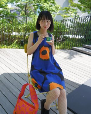 Natsume Mito Instagram - フィンランドを代表するブランドMarimekkoのシグニチャープリント、ウニッコ柄の誕生60周年を記念した『Marimekko Day in Tokyo』 が、5月17日(金)- 5月19日(日) WITH HARAJUKU で開催されます💐

WITH HARAJUKU 全体をウニッコがジャックし、60周年をお祝いするコンテンツがたくさんあって、マリメッコの世界観が体験できるイベントです✨

そしてなんと！明日5月18日(土) 14時から、日本では初めてのパブリック ファッションショーを開催されます！
どなたも参加できるイベントなので、ぜひ遊びに来てね〜🎀

@marimekko 
@marimekkojapan 

#marimekko #marimekkoday #unikko #unikko60years #tokyo #marimekkojapan
#PR

#mito_natsume