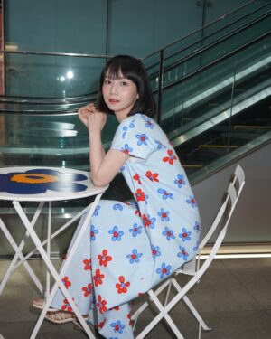 Natsume Mito Instagram - フィンランドを代表するブランドMarimekkoのシグニチャープリント、ウニッコ柄の誕生60周年を記念した『Marimekko Day in Tokyo』 が、5月17日(金)- 5月19日(日) WITH HARAJUKU で開催されます💐

WITH HARAJUKU 全体をウニッコがジャックし、60周年をお祝いするコンテンツがたくさんあって、マリメッコの世界観が体験できるイベントです✨

そしてなんと！明日5月18日(土) 14時から、日本では初めてのパブリック ファッションショーを開催されます！
どなたも参加できるイベントなので、ぜひ遊びに来てね〜🎀

@marimekko 
@marimekkojapan 

#marimekko #marimekkoday #unikko #unikko60years #tokyo #marimekkojapan
#PR

#mito_natsume