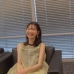 Natsumi Okamoto Instagram - メイクのみっこさんカメラ！うれしい📸💄 みんな今日もおつかれさま〜🍐 テレビに映るマネージャーの姿…おばけすぎるね