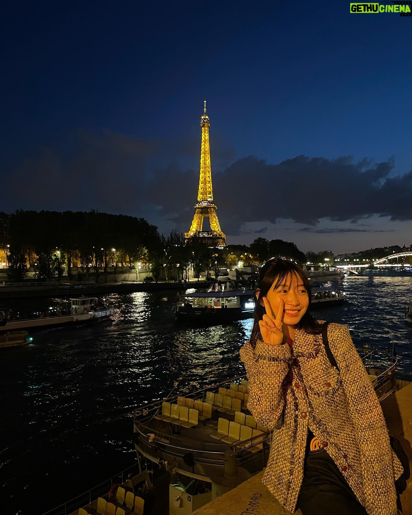 Natsumi Okamoto Instagram - 初のおかもと姉弟ふたり旅🇩🇪🇫🇷 ドイツ、フランス✈︎ 最高の一週間。1秒も、無駄な時間のない、充実した時間を過ごしました☺︎楽しかった〜、また詳しく載せます色々☺︎おたのしみに✌︎ #germany🇩🇪 #france🇫🇷paris