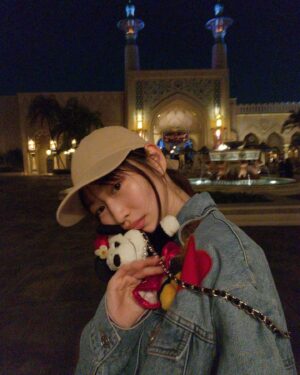 Natsumi Okamoto Instagram - 長期地方ロケ撮影を終えて、
自分へのご褒美に！寝起きで思いつきで！ディズニーシー！！！
さいこう！！！あいしてるよ！！！！