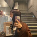 Natsumi Okamoto Instagram - モネ展🖼️かわいいかわいいクッキー缶。 家族にお土産。