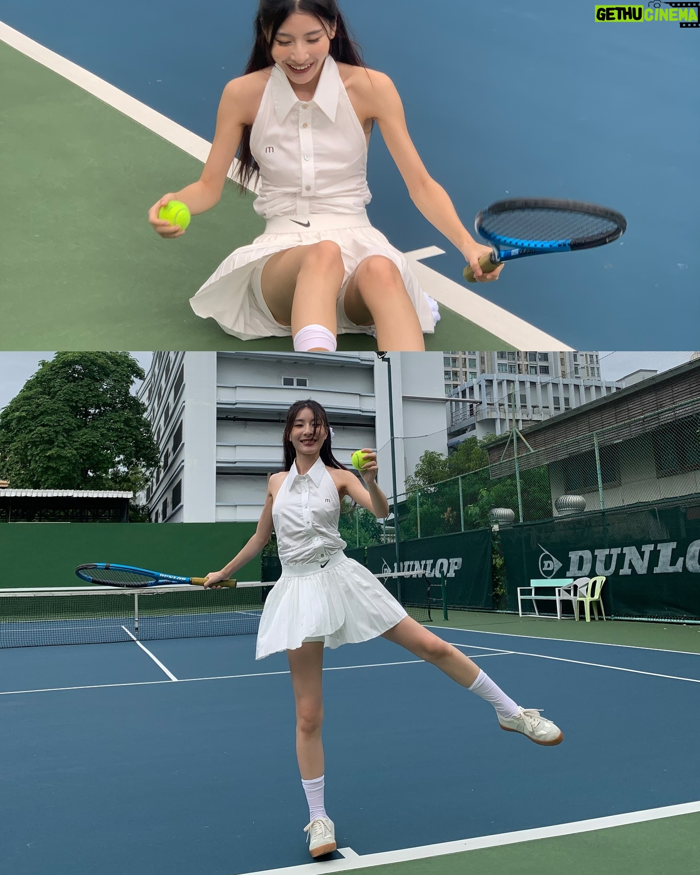 Nattamon Chokejindachai Instagram - มาค่ะพี่จะสอน ออกกำลังกายเชิง costume เค้าทำกันแบบนี้ค่าา🎾🎀⛑️😼👟💫