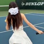 Nattamon Chokejindachai Instagram - มาค่ะพี่จะสอน ออกกำลังกายเชิง costume เค้าทำกันแบบนี้ค่าา🎾🎀⛑️😼👟💫