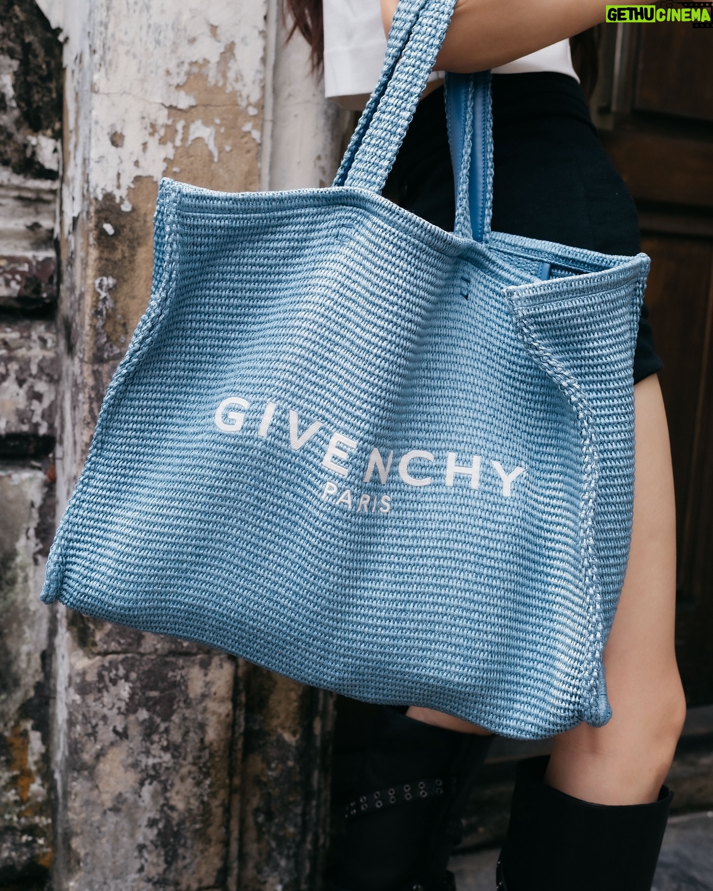 Nattamon Chokejindachai Instagram - @givenchy #GivenchyPlage 🩻 are you down to be, a distraction baby?