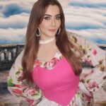 Nausheen Ali Sardar Instagram - My post somehow got deleted...so reposting🤦🏻‍♀️#ringaringaroses #prebirthday #birthday week #junebaby #june #photoshopped #makeup #vintage #floral #roses #valentines #valentineoutfit #vintagelook #churches #angelic #wings #bloom #floraldress #digitalart