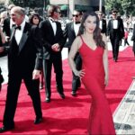 Nausheen Ali Sardar Instagram – Had to complete the red carpet look…
If you can’t reach the mountain….bring the mountain to you🤣😉#oscars
#justlighthumor  #redgown #happysunday  #redcarpetlook #gatsby #strikeapose #summer  #summervibes