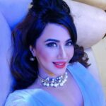 Nausheen Ali Sardar Instagram – #blue #light #white #red
 – #funfact Did you know that blue light surprisingly makes us awake 😁 
-and if you have #blueeyes  you actually have no color or melanin 
🤭😁🙃