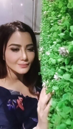 Nausheen Ali Sardar Instagram - Be the Light✨️
Be the Heart ❤️ 
Be the Love 🥰