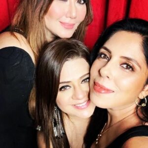 Nausheen Ali Sardar Instagram - #meandmygirls #mytribe #aboutlastnight #victoriassecret #event @toyroommumbai_