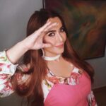 Nausheen Ali Sardar Instagram - My post somehow got deleted...so reposting🤦🏻‍♀️#ringaringaroses #prebirthday #birthday week #junebaby #june #photoshopped #makeup #vintage #floral #roses #valentines #valentineoutfit #vintagelook #churches #angelic #wings #bloom #floraldress #digitalart