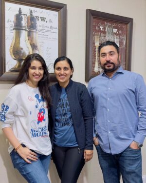 Navneet Kaur Dhillon Instagram - Rejoice with your loved ones in the beautiful land of life. 💞💞
A quick trip to Dallas was totally worth it. 🤗