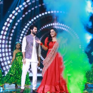 Navya Rao Instagram - This performance was totally unexpected 😍.. all the very best to FAMILY STAR ❤️

Outfit: @sreevanireddylabel 
Clicks: @paulino_pictures 

#zeetelugu #familystar #familystaronapril5th #familystarthougadiummadikutumbam