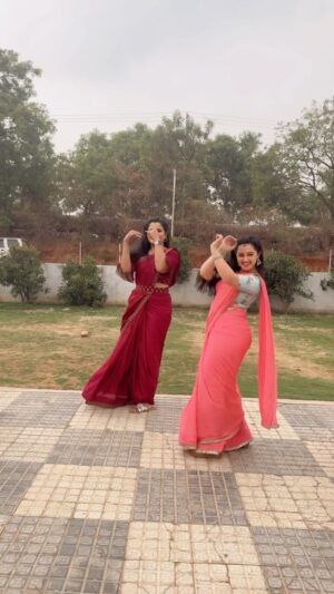 Navya Rao Instagram - Barso re😍

#reels #reelsinstagram #reelitfeelit #trending #trendingreels #navyarao #mukkupudaka #zeetelugu