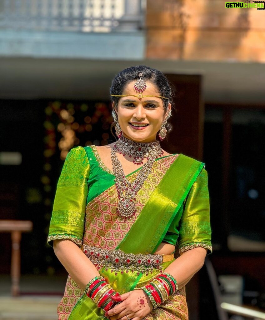 Nayan Rao Images Actress Navya Rao HD Instagram Photos and Wallpapers April 2024 | Gethu ...