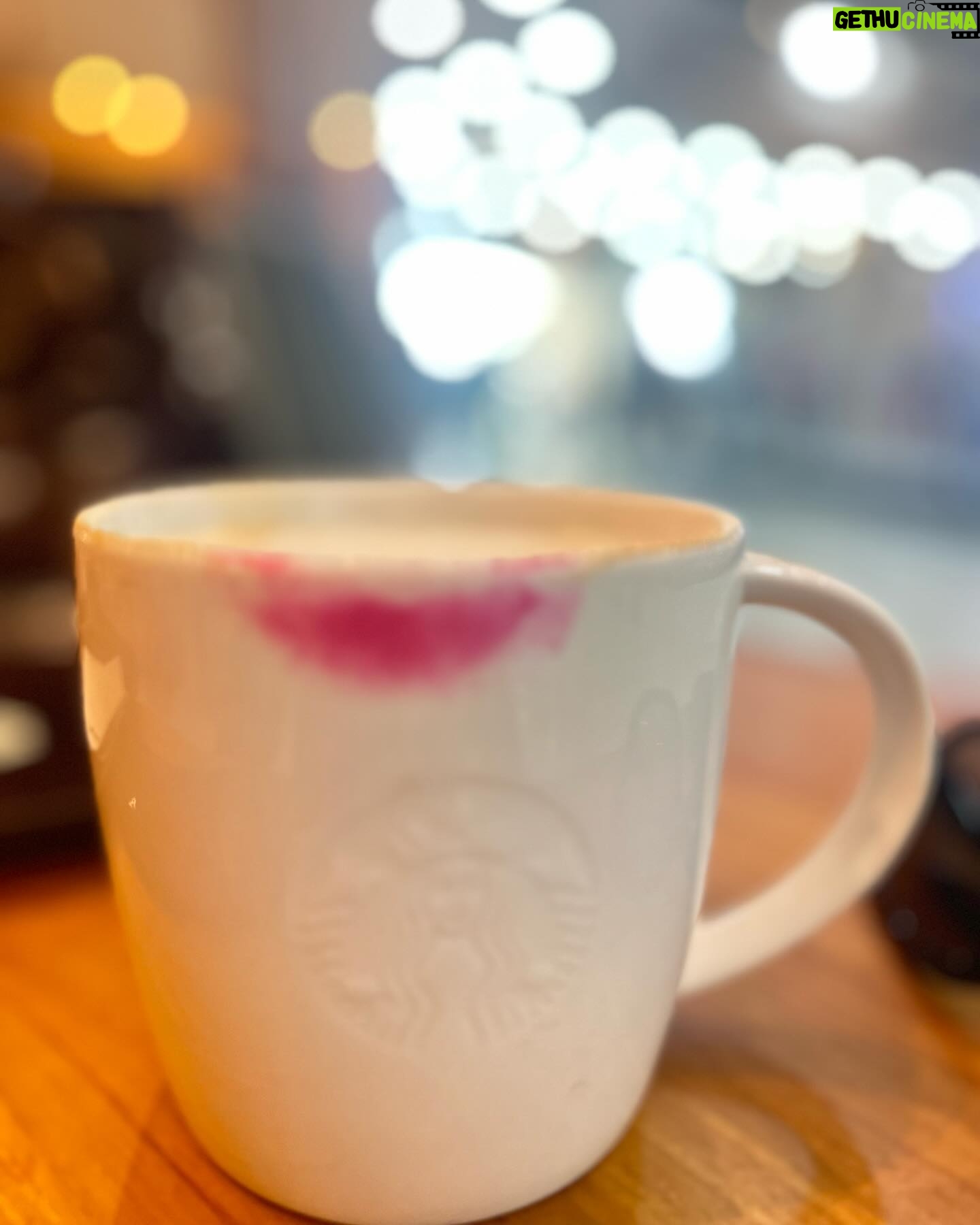 Nayana Elza Instagram - #myneverendingloveforrubywoo #solodate #senseofmusic 🤪
