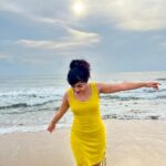 Nayana Elza Instagram - Every wave kisses the shore, while the sand hugs your toes, and the wind brushes your checks 🌊 🌞 . . . . . . . . . . . . . . #beach #beachday #sunset #sea #bluewater #nayanaelza #instagood #moment