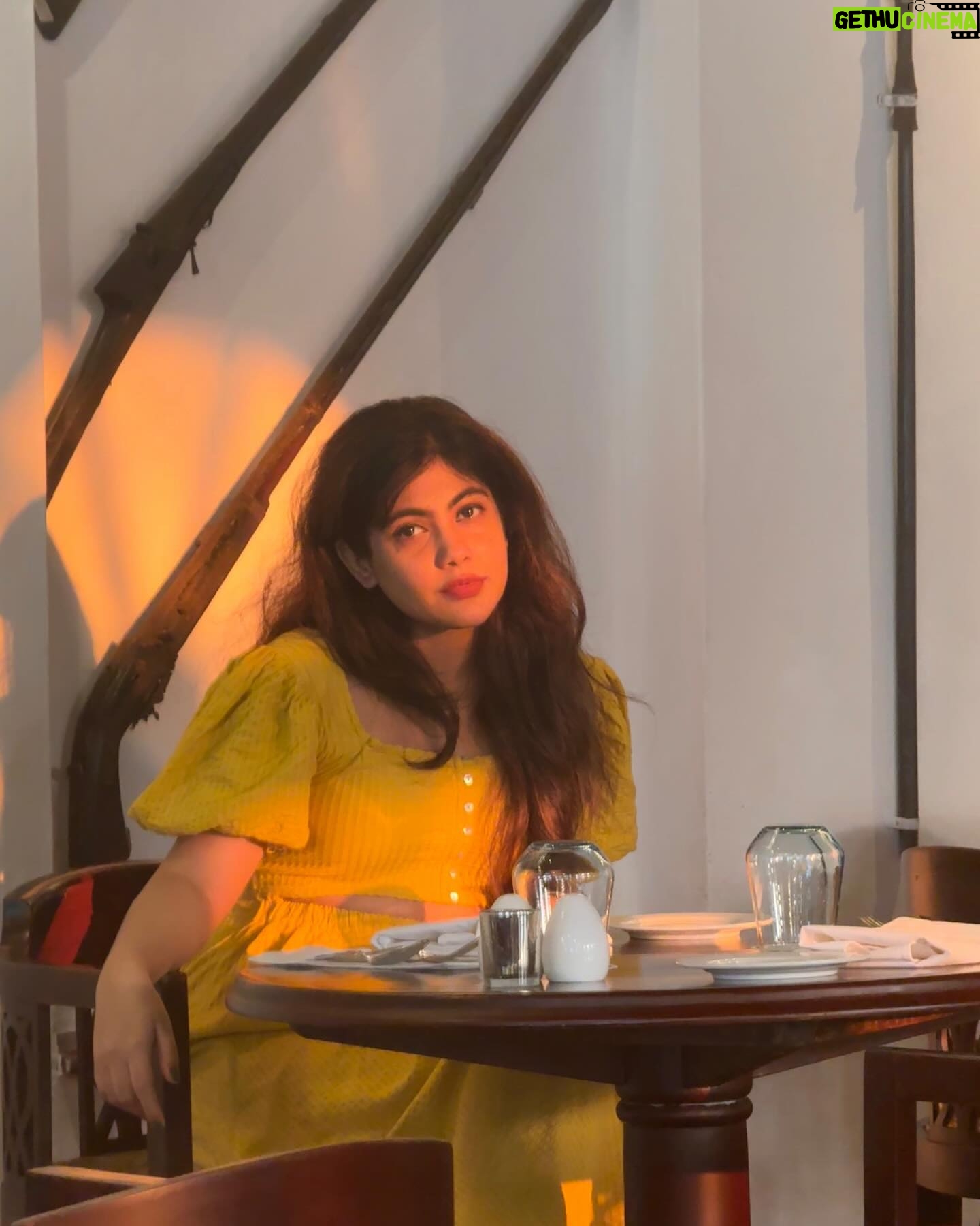 Nayana Elza Instagram - 💛 . . . . . . . . . . . #candidphotography #random #photooftheday #photoeveryday #nayanaelza #instadaily #ootd #musturdyellow